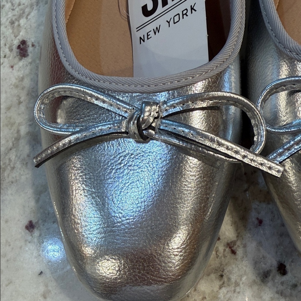 SM New York Metallic Silver Loafers - Picture 2 of 6